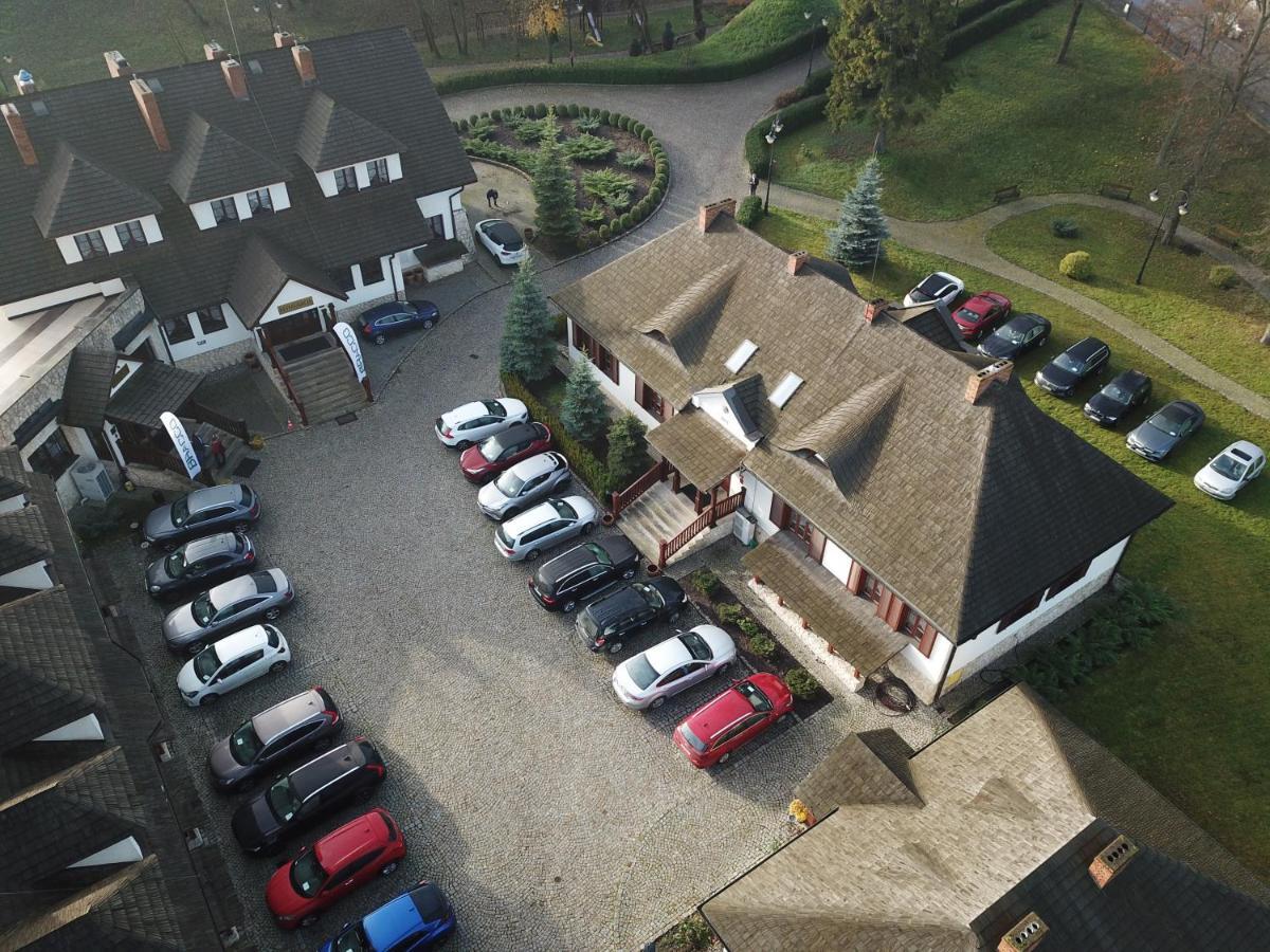 Hotel Sarmata Zespol Dworski Sandomir Extérieur photo