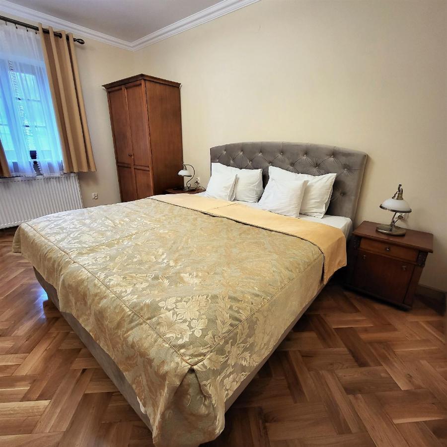 Hotel Sarmata Zespol Dworski Sandomir Extérieur photo
