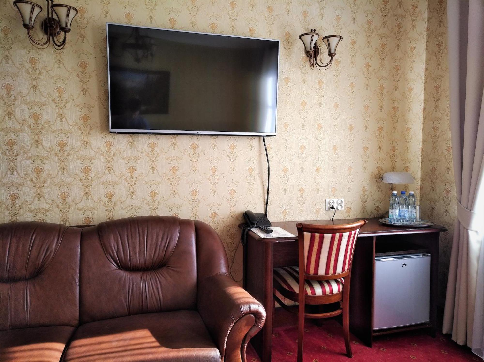 Hotel Sarmata Zespol Dworski Sandomir Extérieur photo