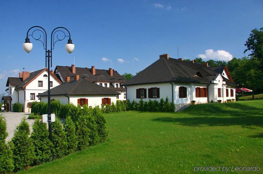 Hotel Sarmata Zespol Dworski Sandomir Extérieur photo