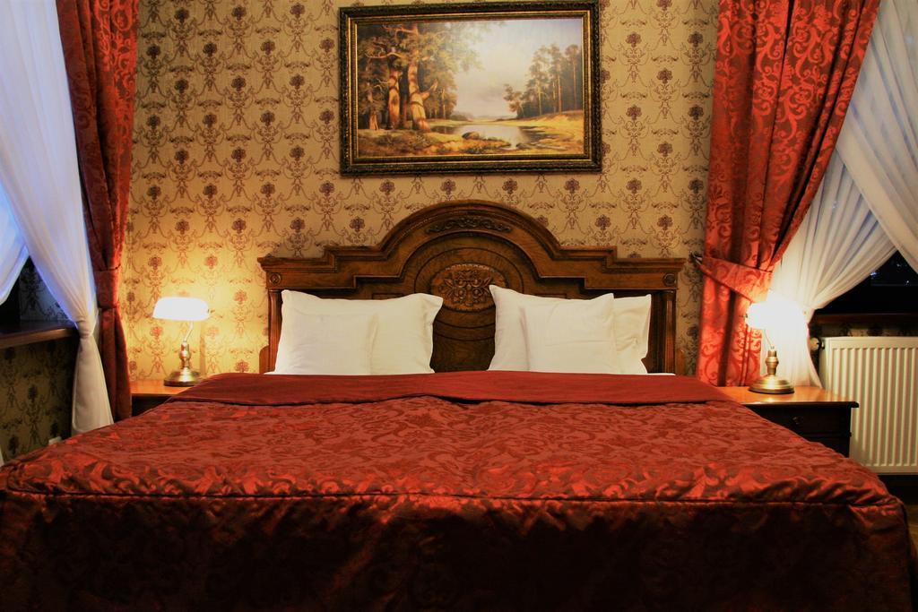 Hotel Sarmata Zespol Dworski Sandomir Extérieur photo